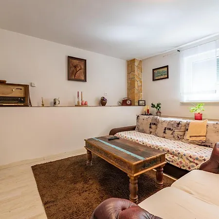 1 Bedroom In Ζαντάρ